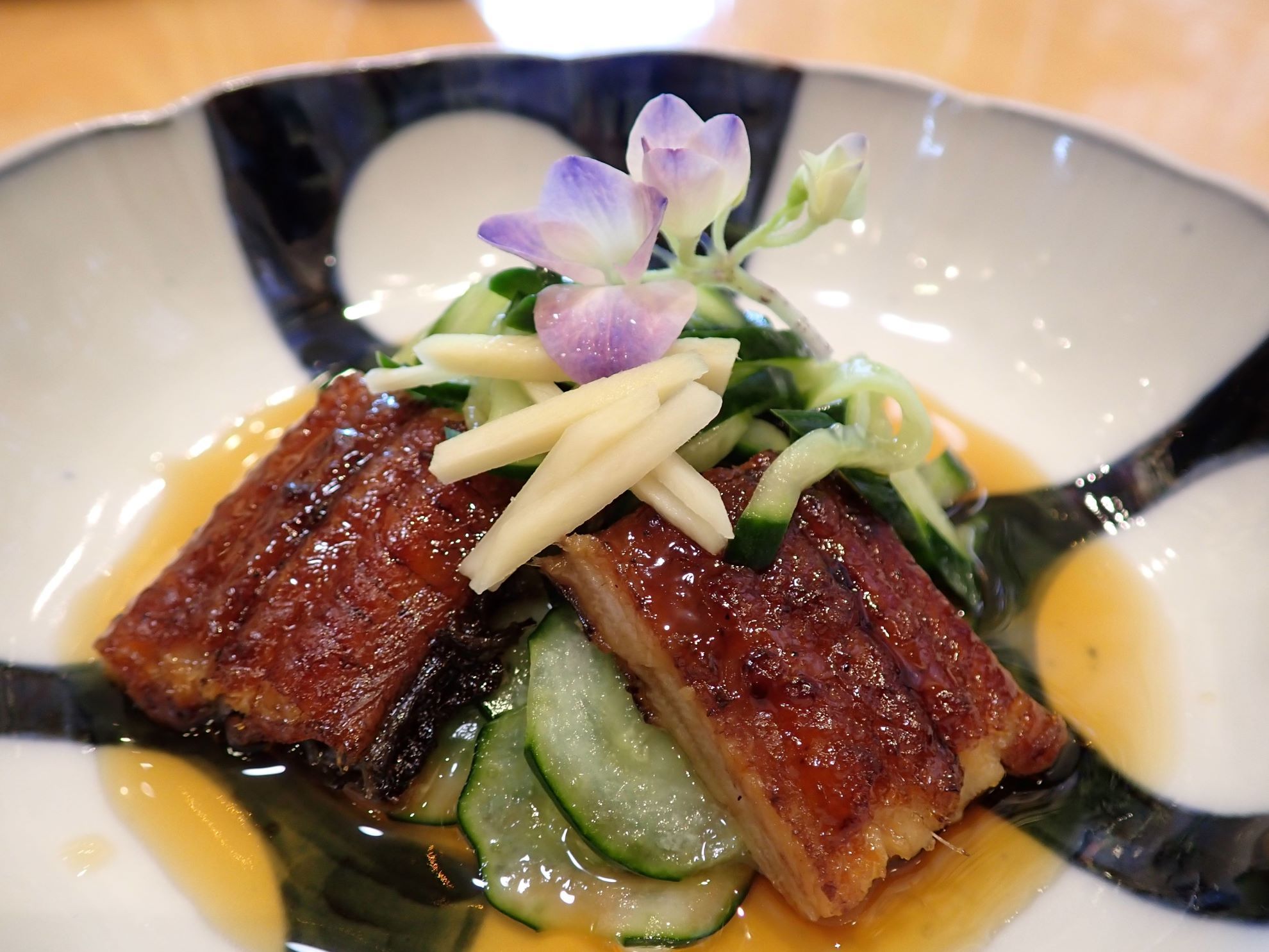 めすうなぎ　蒲焼きと白焼き