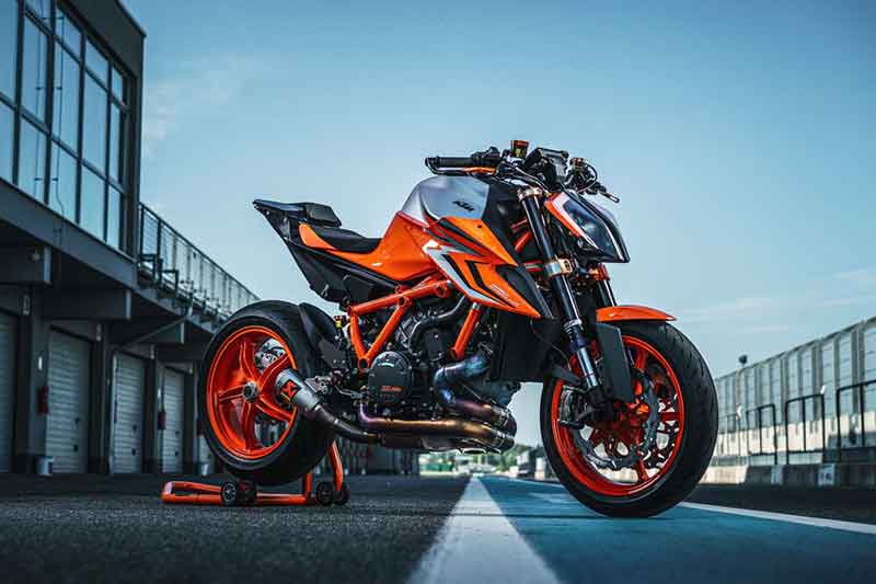 【KTM】MY2023〜2024 の新車が対象「キャッシュバックフェア」を12/24まで開催！ 記事1