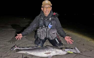 「オオニベ102cmが砂浜に降臨!」遠州灘サーフのルアーゲームでメーター超え達成【静岡】