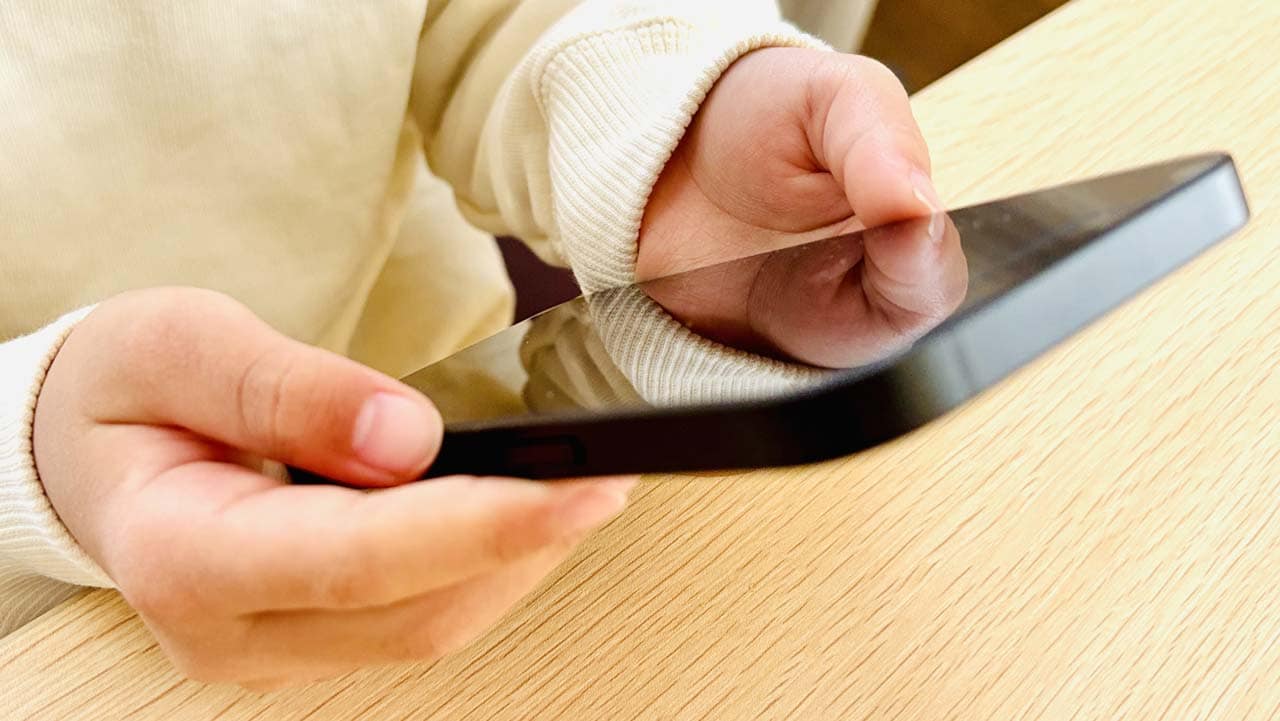 「新品じゃなくていい」子どもにスマホを持たせる親が選ぶ“納得の選択肢”とは?の画像1