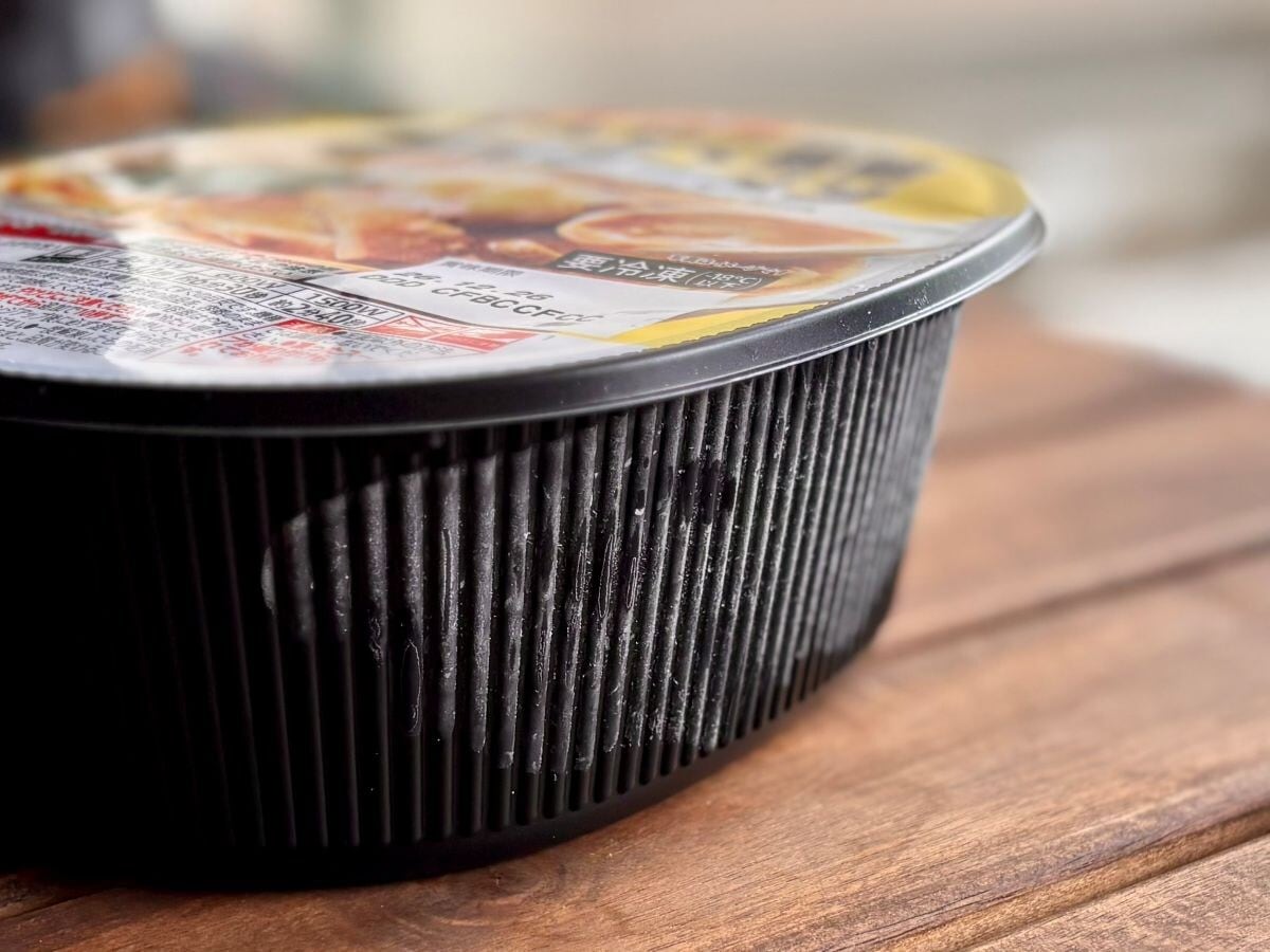 コンビニで次郎系！？【セブン】の冷凍麺が“ちょうどいい”ワケ