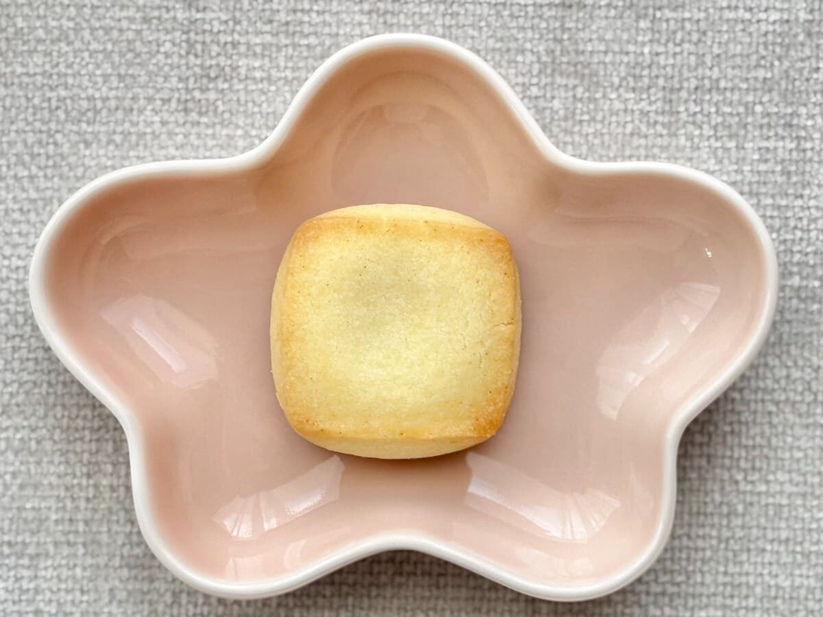 味も食感もぜ～んぶ幸せ♡【不二家】のサブレがひと足早くファミマに登場