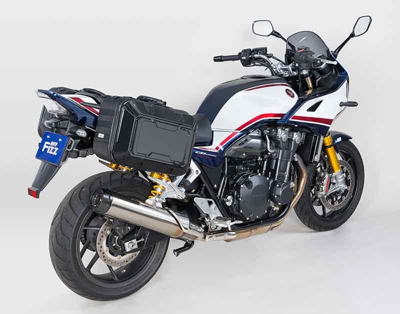 ステー不要で装着OK！ タナックスの新作サイドバッグ 3種が1/31に発売 記事23