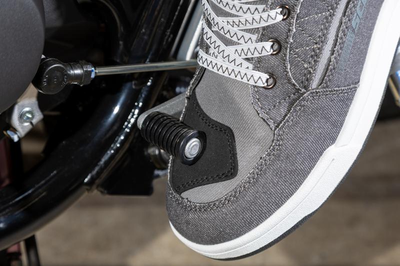 ライディングシューズSCOYCO(スコイコ)史上最高水準の機能とデザイン!有名YouTuberのフォアグラさんコラボレーションした「MT107WP」の発売がスタート