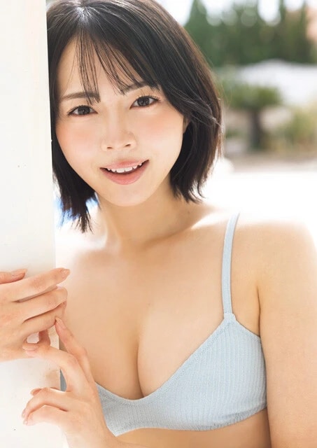 『週刊プレイボーイ』のグラビアに登場した神南りな