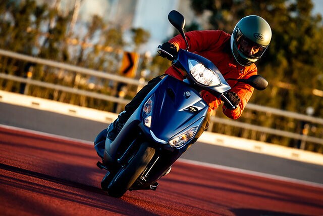 【0⇒60km/h計測結果・第5位...7秒113】ヤマハ「アクシスZ」価格：27万1700円。ボディサイズは全長1790㎜×全幅685㎜×全高1145㎜。最高出力8.3PS。車重100㎏。ラゲッジ容量は5車中最大