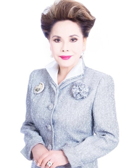 "Instagram:デヴィ夫人(@dewisukarnoofficial)より "