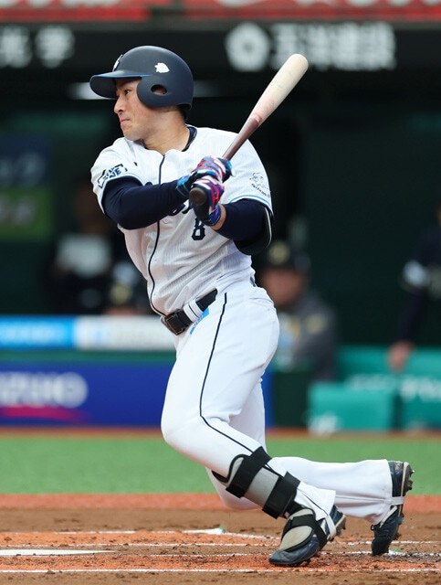 4月には6試合連続マルチ安打を記録した西武・渡部。「アーチ連発で頼もしい」（お股ニキ氏）