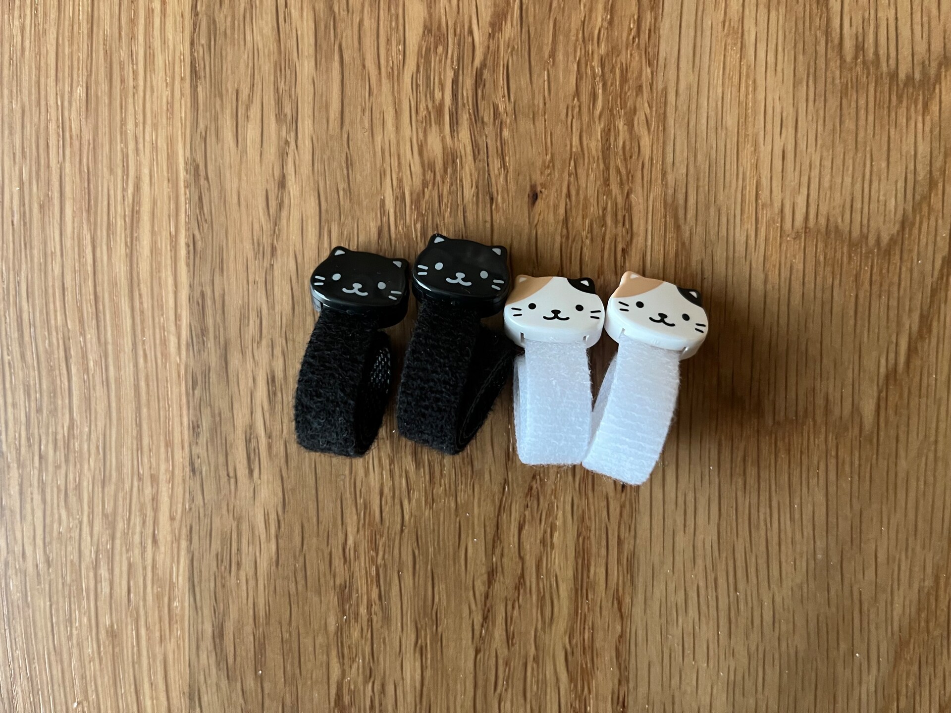 100均のコード収納が優秀すぎ!ダイソー・セリア・キャン★ドゥで買った9商品を紹介