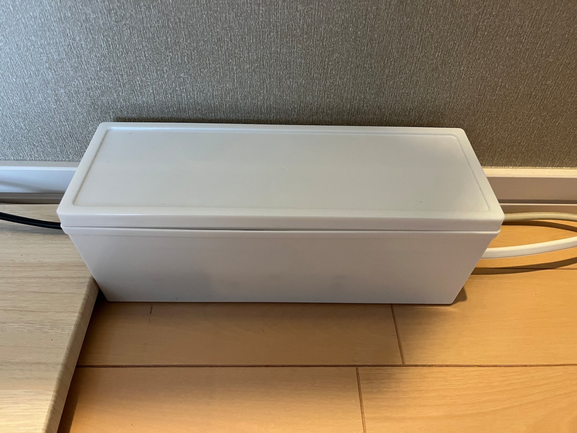 100均のコード収納が優秀すぎ!ダイソー・セリア・キャン★ドゥで買った9商品を紹介