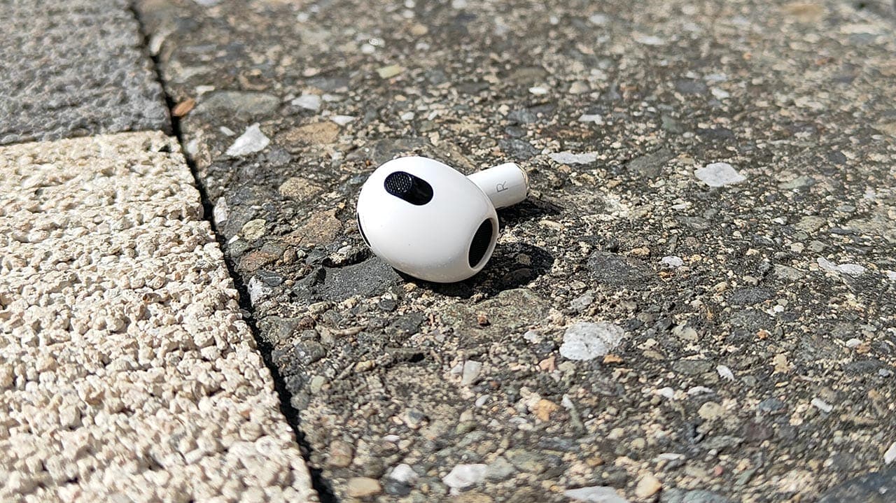 「どこいった!?」失くしたAirPodsを秒で見つけるiPhoneの神機能