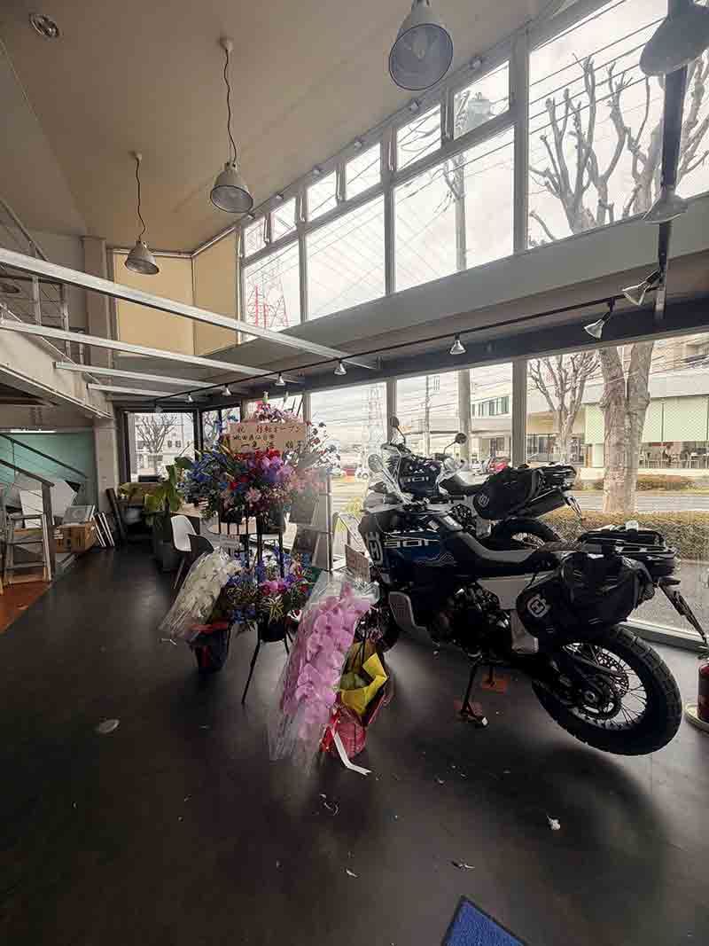 【ハスクバーナ・モーターサイクルズ】横浜市の正規ディーラー「ALPHATHREE」が移転リニューアルオープン！ 記事2