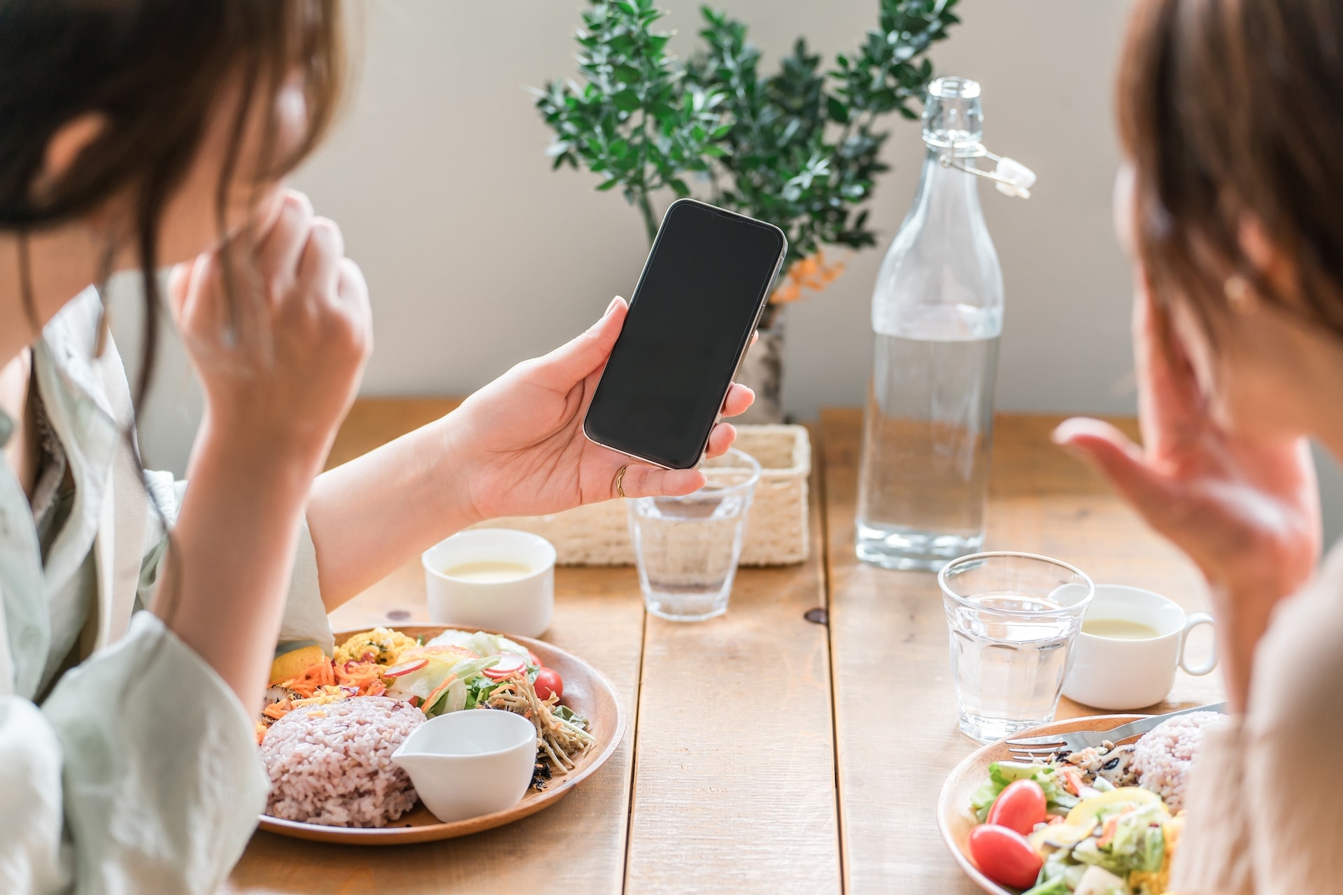 LINEの送信取り消しは相手側にどう見える? 通知と表示の仕組み