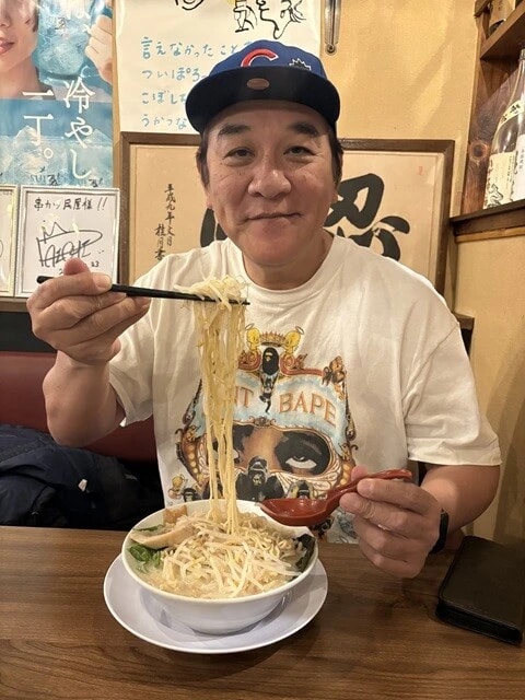 スープは牛骨でちょっと上品。もやしもシャキシャキしてる!