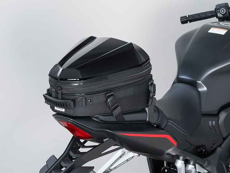 タナックスから新製品「シェルシートバッグ」が2/20発売！ 3.5L～25Lまで 容量で選べる4種 記事19