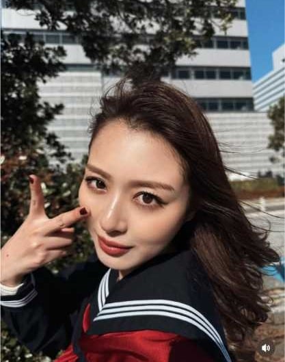 Instagram:内田理央(@rio_uchida)より