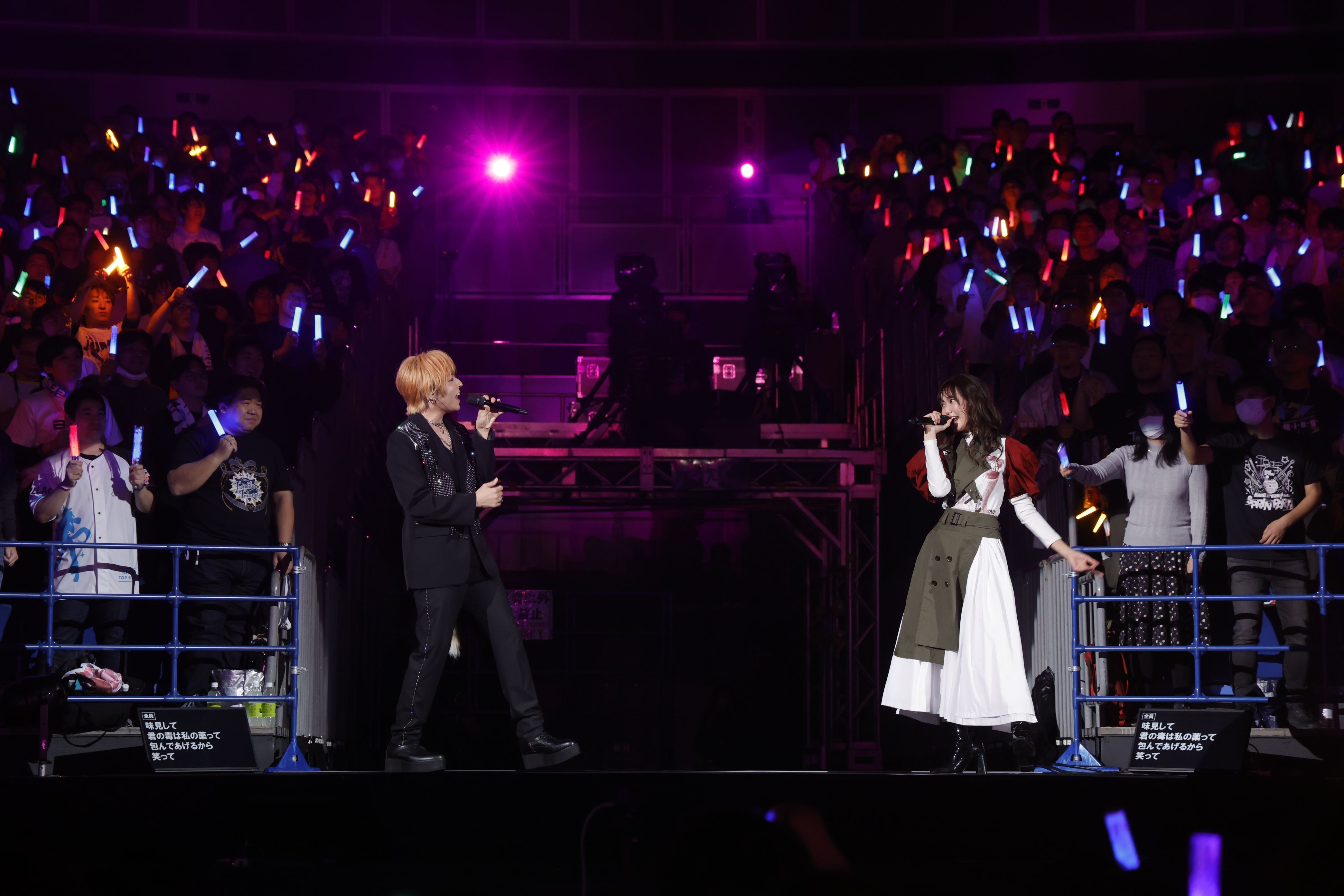 「Lemino presents ANIMAX MUSIX 2024 FALL」に登場した蒼井翔太、TRUE　※提供写真