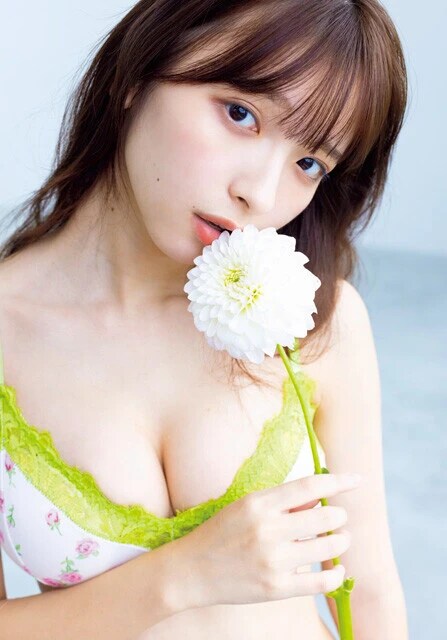 『週刊プレイボーイ』のグラビアに登場した一ノ瀬瑠菜