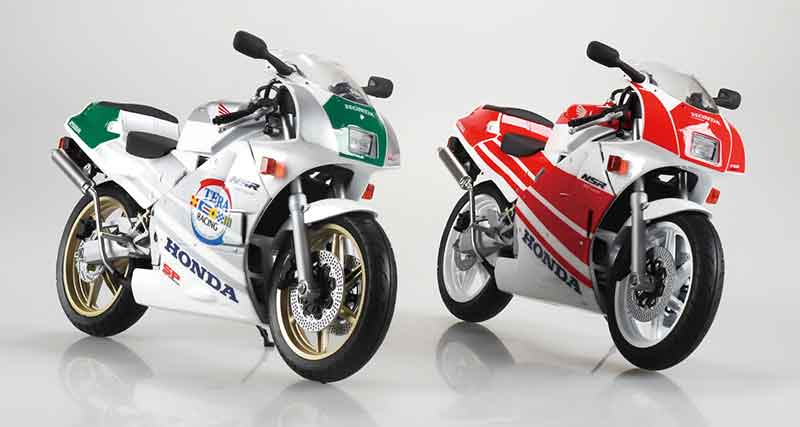 NSR250R(MC18型)の1989年追加カラーを再現! 1/12完成品モデルがアオシマから登場 記事1