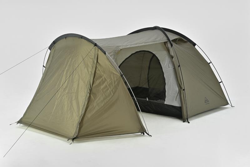 バイク乗りのための最初の一張りに。広々前室の開放感と納得の品質を両立したツーリングテント『MAEHIRO