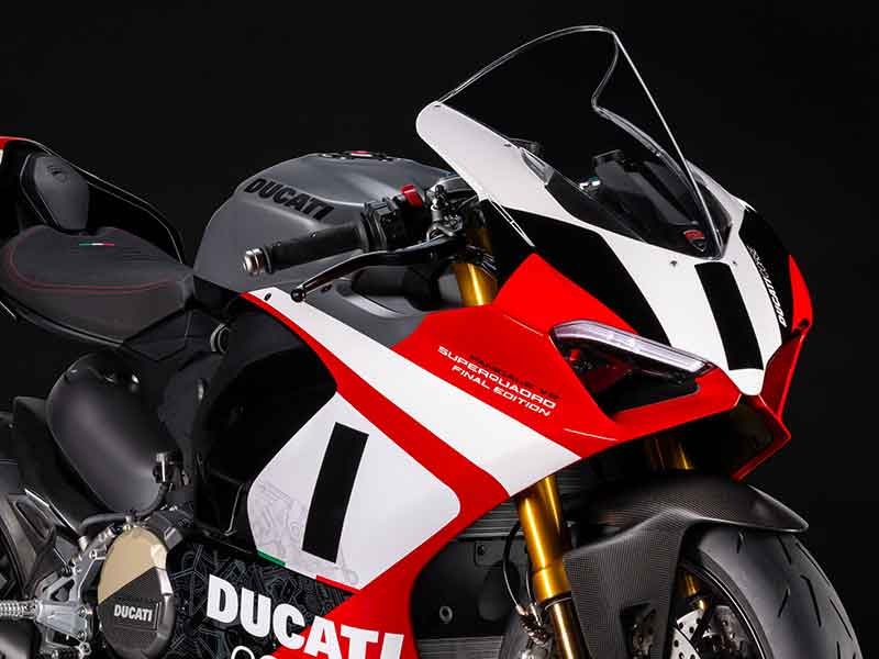 パニガーレV2スーパークアドロ・ファイナル・エディション メイン