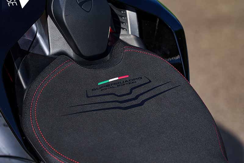 パニガーレV2スーパークアドロ・ファイナル・エディション 記事3