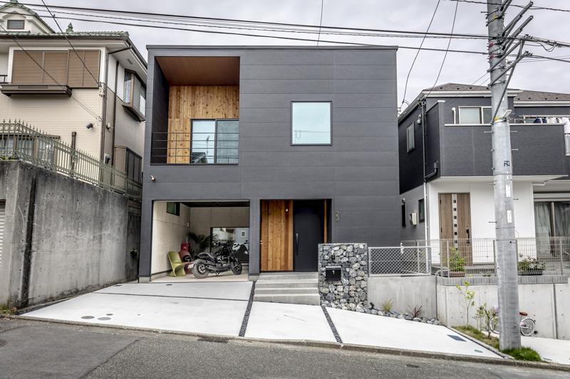 バイク好きな“不動産のプロ”が本気でつくった建売ガレージハウス 「THE