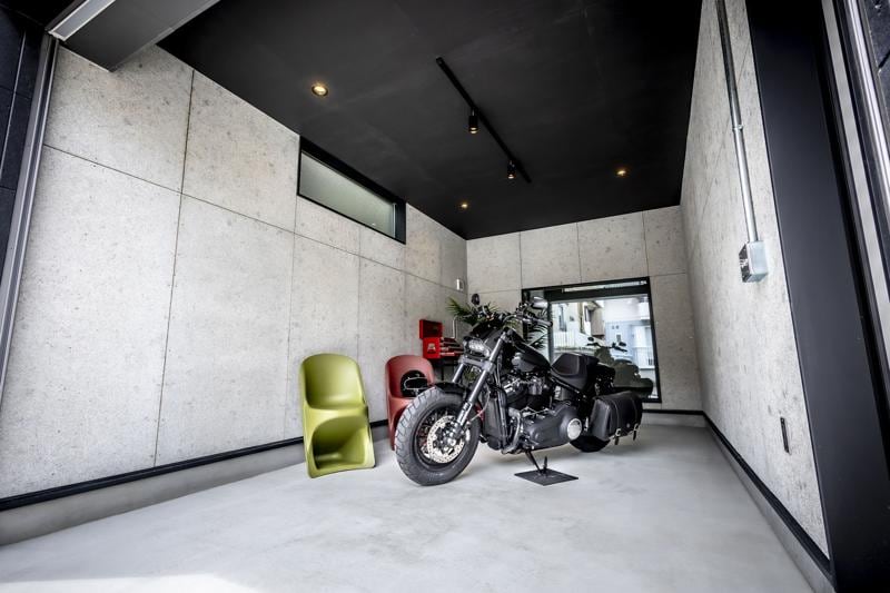 バイク好きな“不動産のプロ”が本気でつくった建売ガレージハウス 「THE
