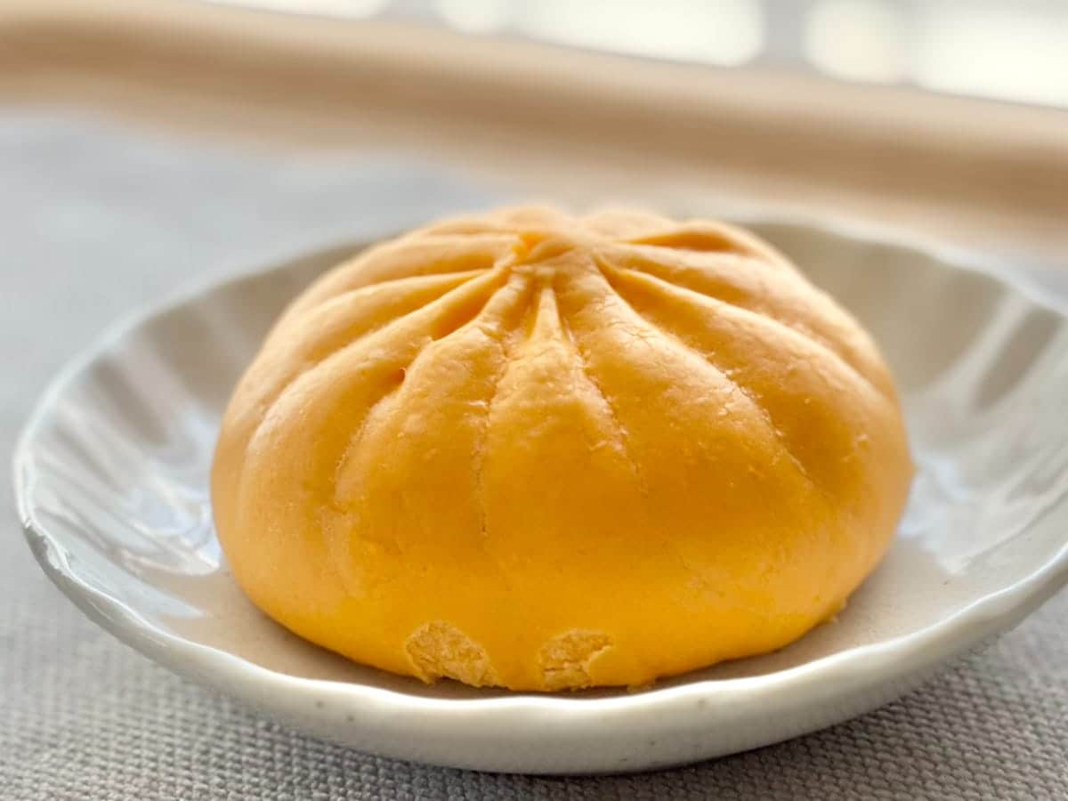 チーズがとろける定番のおいしさ！【ローソン】に中華まんの季節が到来