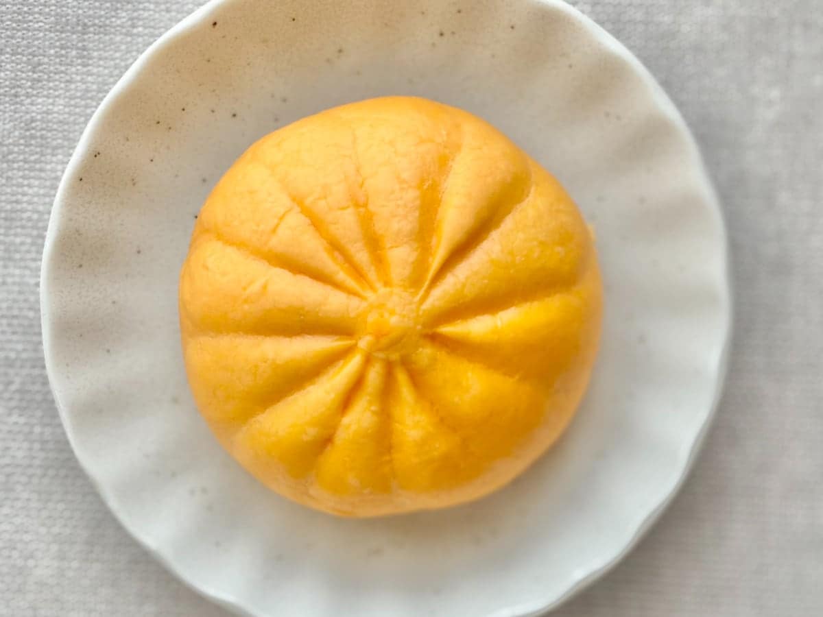 チーズがとろける定番のおいしさ！【ローソン】に中華まんの季節が到来