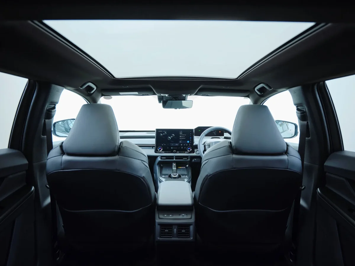 bZ4Xの開放感のある室内空間