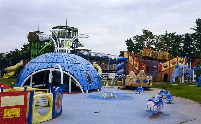 「秋晴れの運河でハゼ連発!」霞ケ浦緑地公園のちょい投げ釣りで32匹手中【三重】