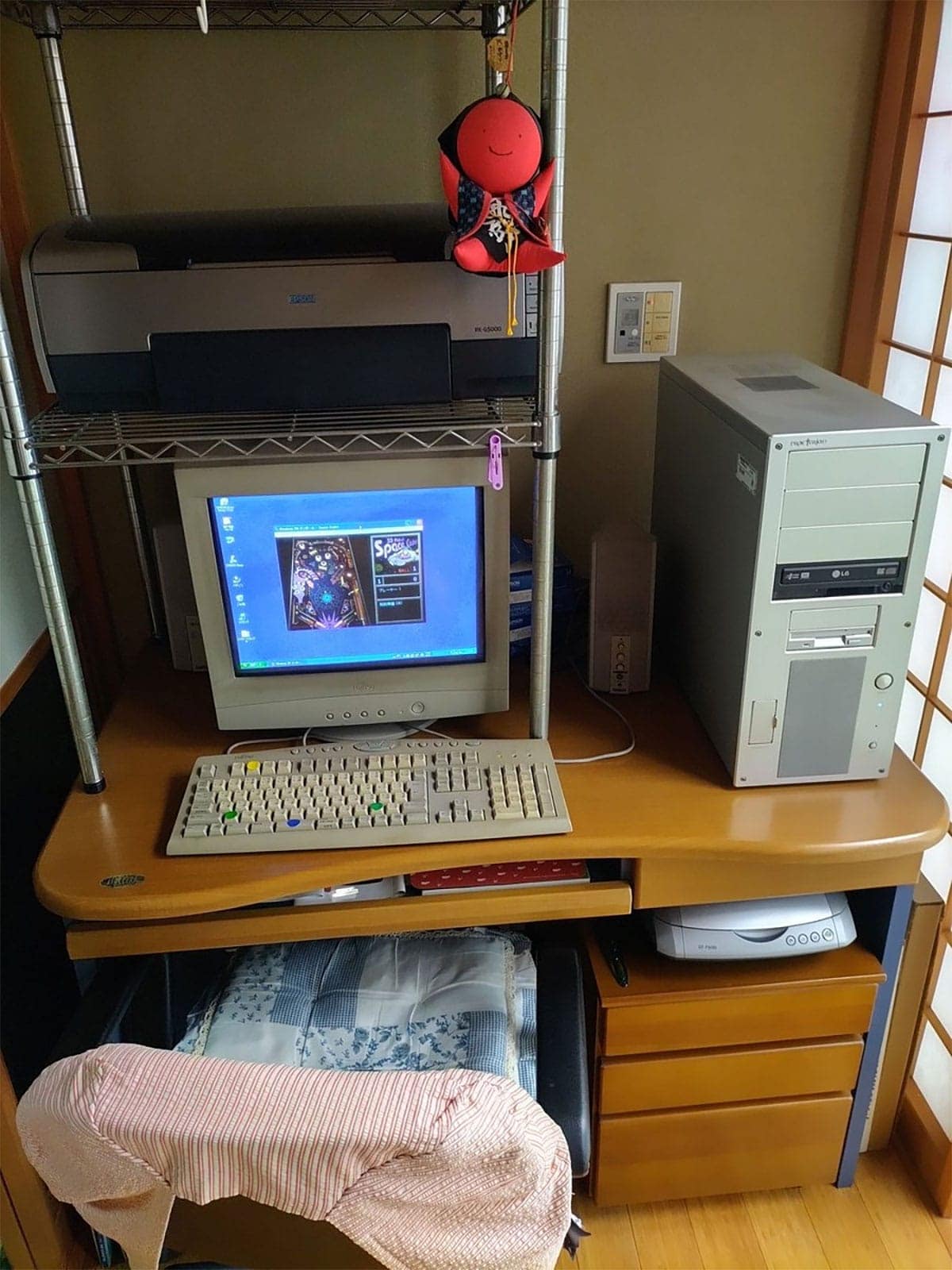 まだ動いてる。20年前に組んだ自作PCが“祖母のゲーム機”として現役だった話の画像1