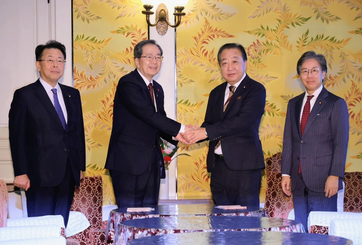 次の与党連合となる予定の、公明党と立憲民主党の首脳会議(写真:時事)