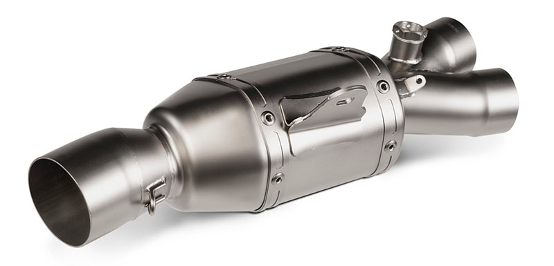アクラポヴィッチ製「レーシングマフラー」に ヤマハ車用新製品が続々登場! アクティブにて予約受付中 記事4