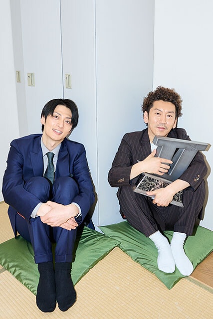 そうそうたる面々を倒し続け、見事優勝したツートライブのたかのり（左）、周平魂