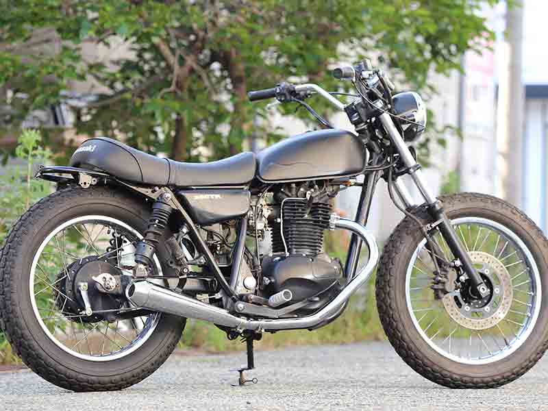 カワサキ 250TR用「メガホンマフラー」クローム仕上げ・4つのスタイルが2万円台で登場! メイン