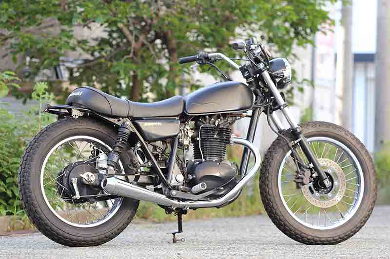 カワサキ 250TR用「メガホンマフラー」クローム仕上げ・4つのスタイルが2万円台で登場! 記事1