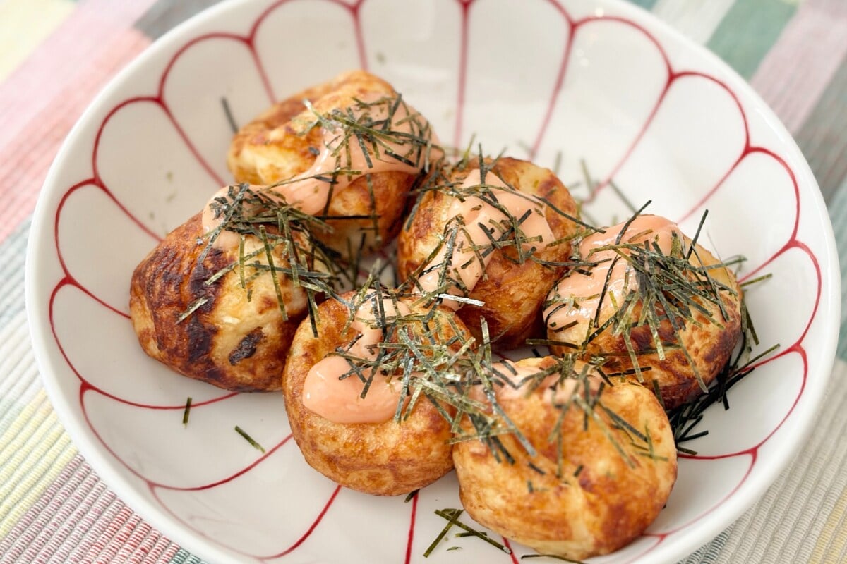 ピリ辛ソースにハマります。【ローソン】カリふわ食感も最高な冷凍グルメ