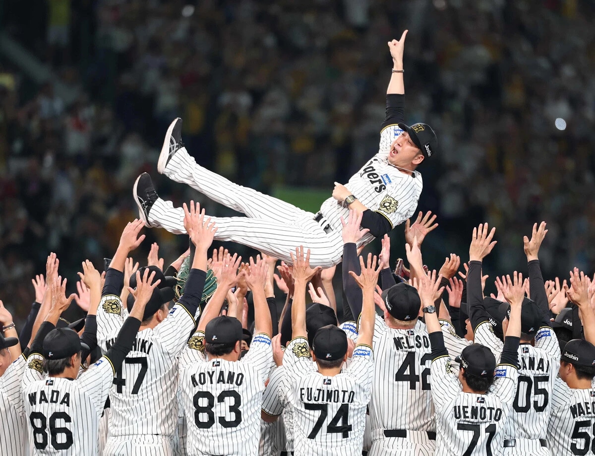 1990年の巨人を超え、プロ野球史上最速でリーグ優勝を達成した藤川監督