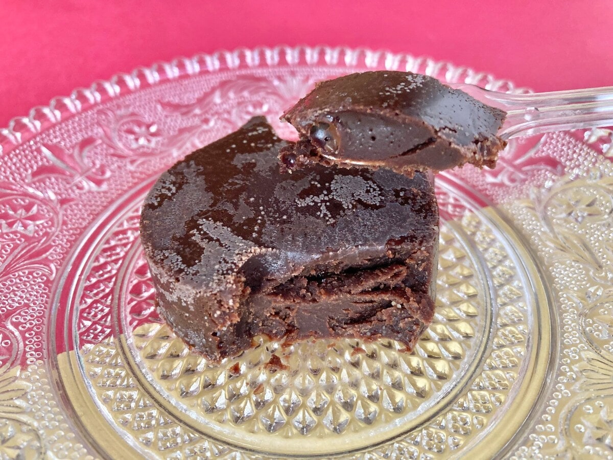 「美味しい!可愛い!」「猫好きにはたまらない!」【ファミマ数量限定】猫のシルエットをしたショコラテリーヌ