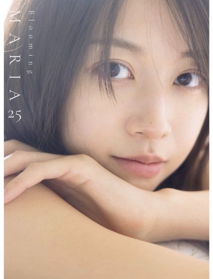 Instagram:牧野真莉愛(@maria_makino.official)より