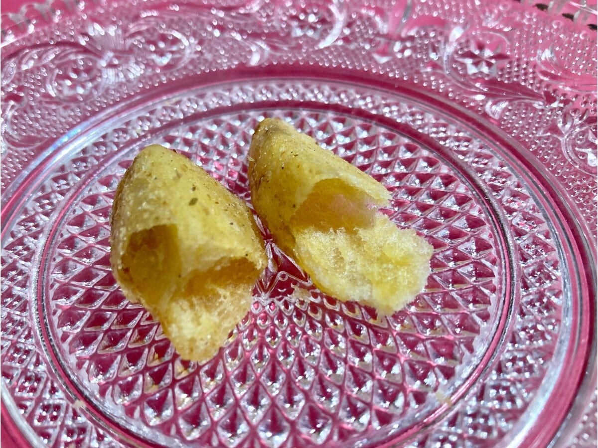 「ポテトスナック界隈で最強！」「口の中刺さるけど美味しい」【セブン】ザクザク食感のフレンチポテト