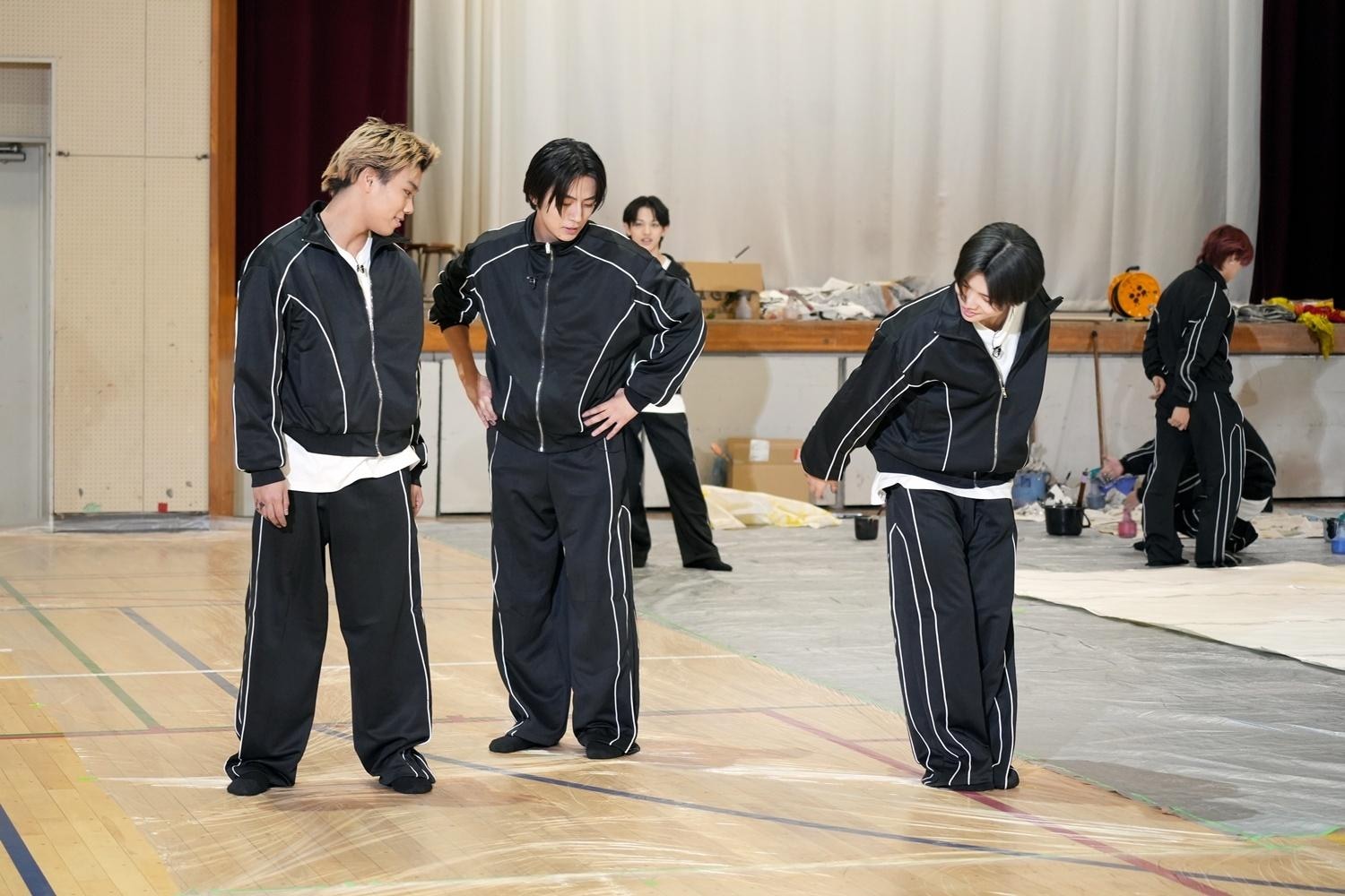 書道パフォーマンスに挑戦！LIL LEAGUEが書道＋音楽＋ダンスで躍動感あふれる作品を