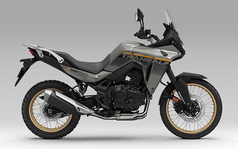 XL750 TRANSALP 記事4