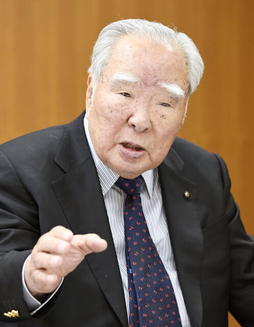 40年以上、スズキの経営を第一線で牽引してきた鈴木修氏。現場主義に偽りなく、90歳超でもほぼ毎日本社に顔を出していたという