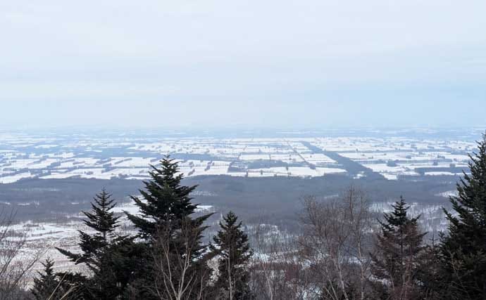 然別湖の氷上釣りで『ミヤベイワナ』と対面成功　独自の進化遂げた魚体に惚れ惚れ