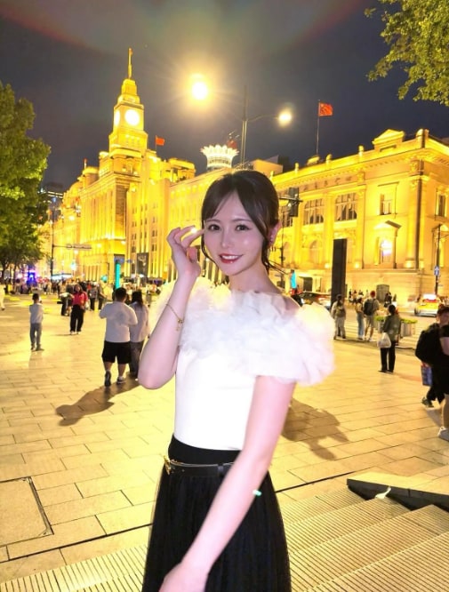 Instagram:込山榛香(@komiharu_official)より