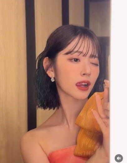 Instagram:鈴木愛理(@airisuzuki_official_uf)より