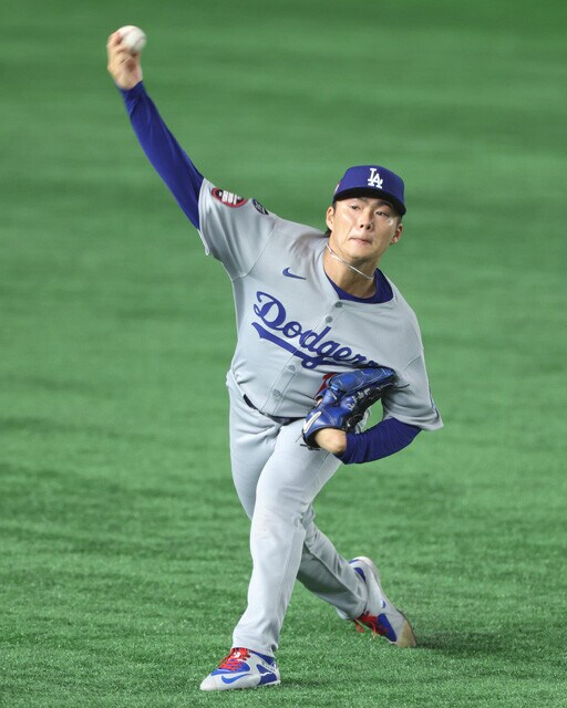 開幕戦で今季初勝利を挙げたドジャース・山本。「25試合登板、14勝は期待したい」(お股ニキ氏)